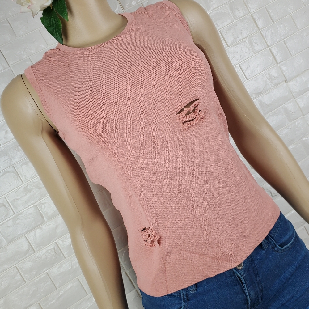 Small Peach Tattered Stretchy Top – Casual Distressed Fitted Tee - Picture 3 of 5